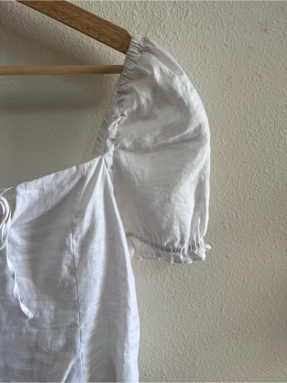 H&M White Puff Sleeve Peasant Top - Picture 3 of 9
